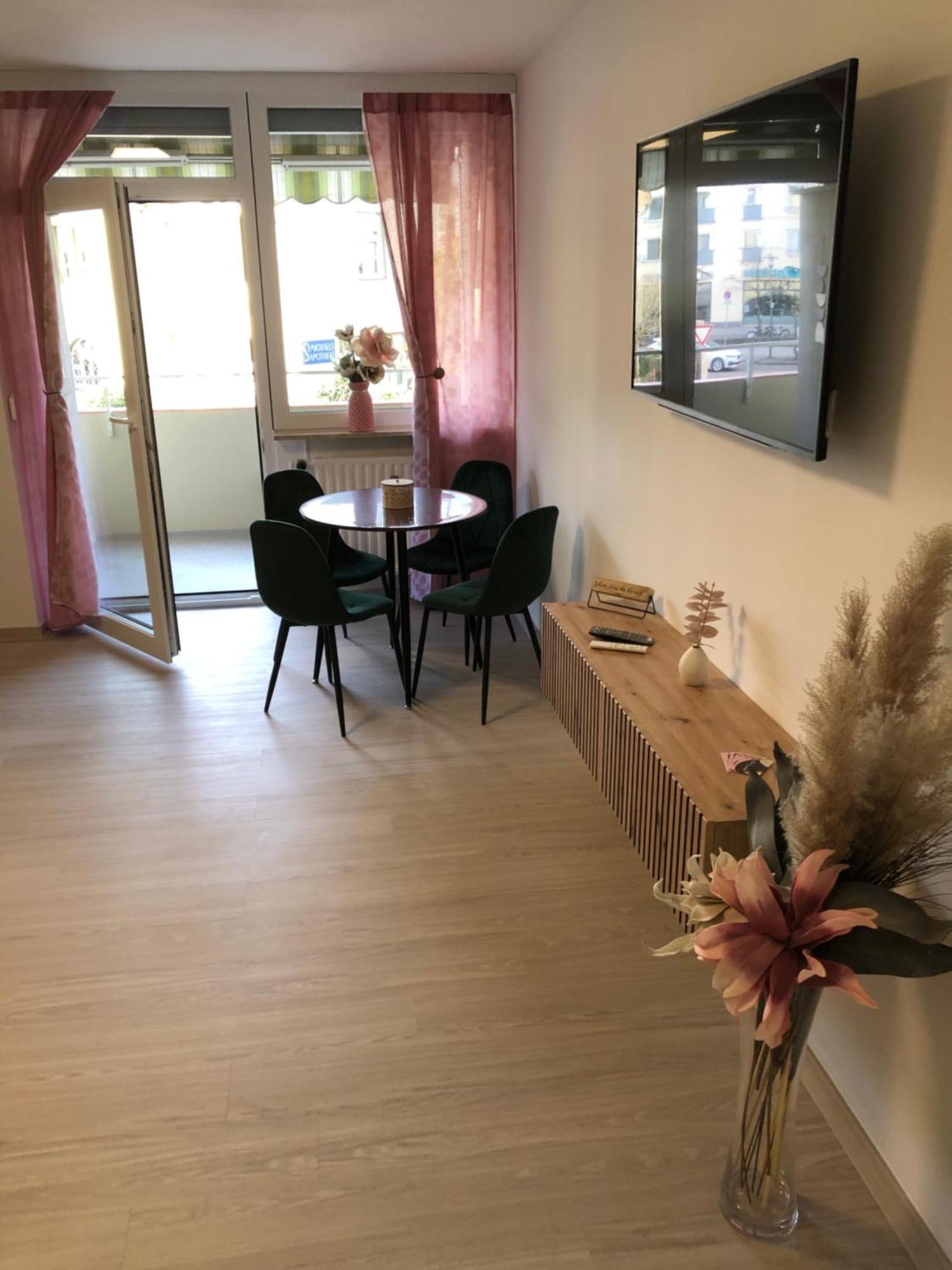 Lilis Apartment Mit Balkon Augsburgo Exterior foto